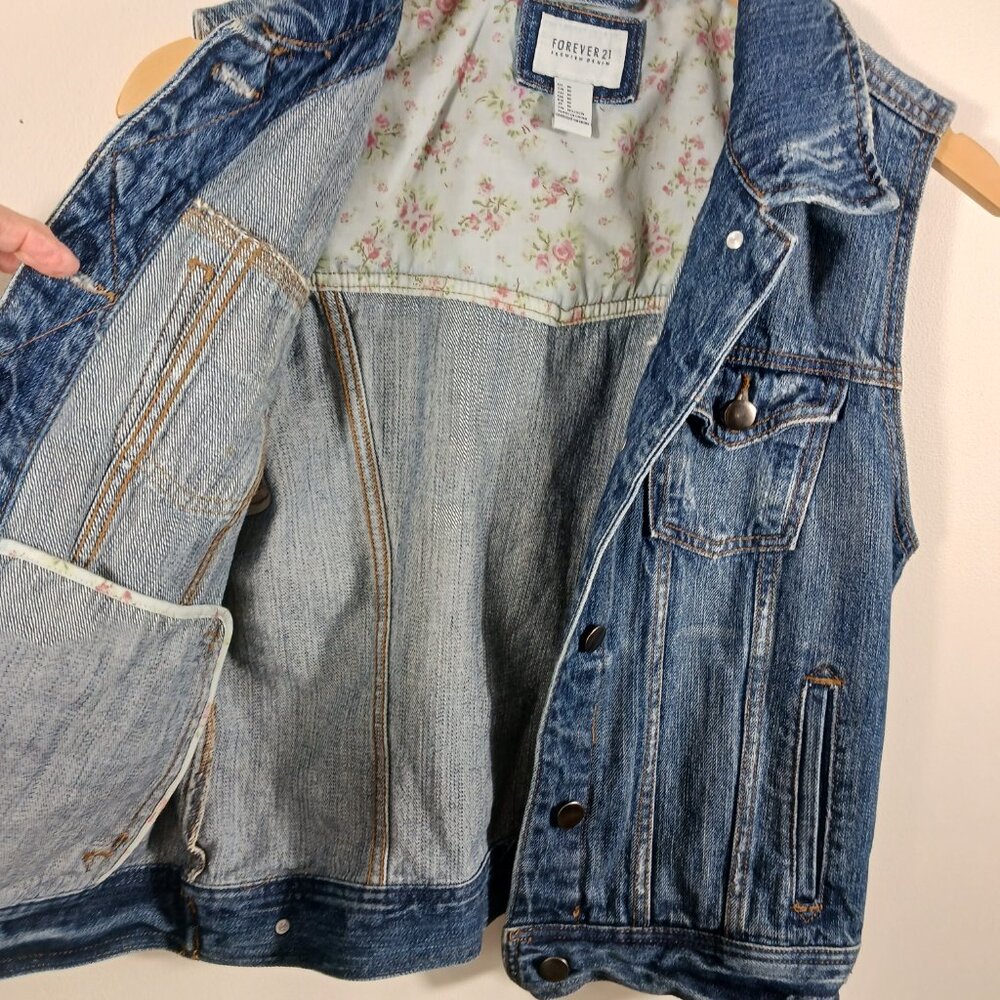 Denim Vest by Forever 21 Distressed Style Size Medium, Coastal Cowgirl, Western - Picture 10 of 16